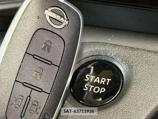 Nissan SERENA 2023-09 7502717-12