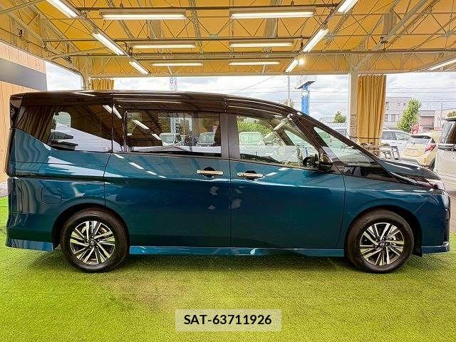 Nissan SERENA 2023-09 7502717-17