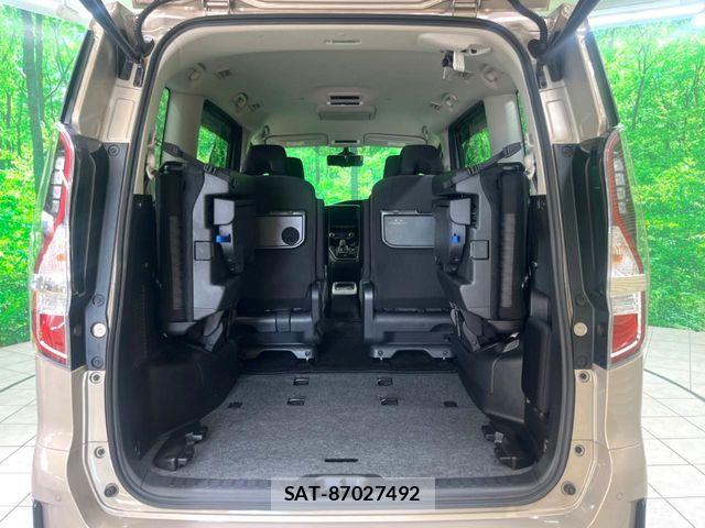 Nissan SERENA 2021-09 7502732-12