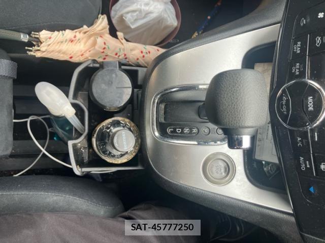 Nissan SERENA 2011-12 7502750-27