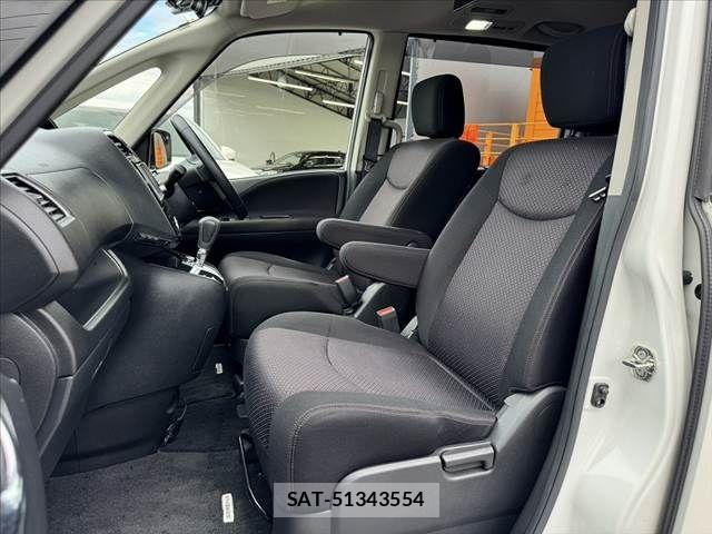 Nissan SERENA 2012-07 7502748-16