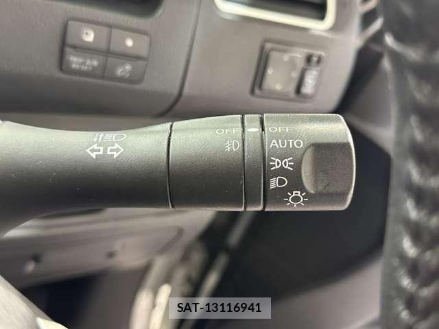 Nissan SERENA 2012-06 7509958-11