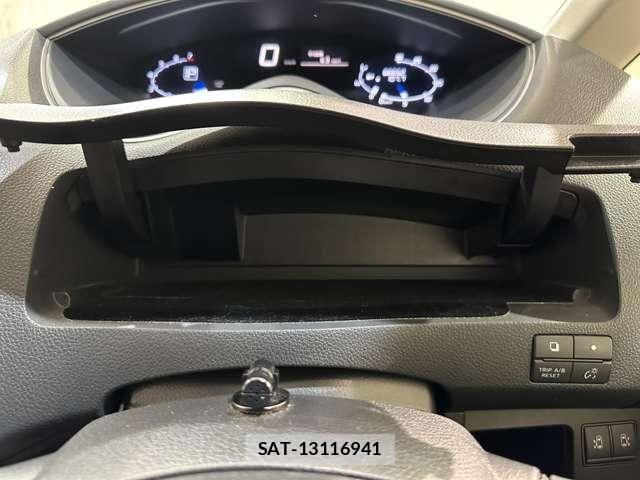 Nissan SERENA 2012-06 7509958-26