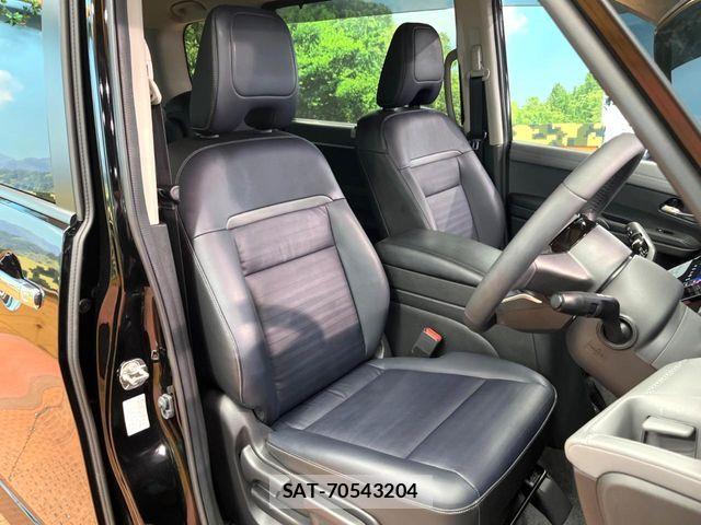 Nissan SERENA 2023-09 7502710-9