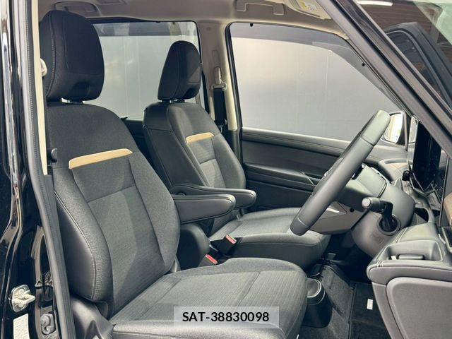 Nissan SERENA 2023-04 7509942-17