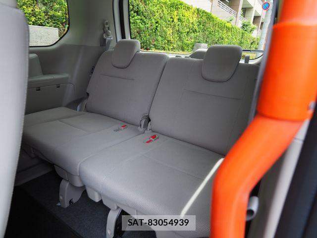 Nissan SERENA 2019-03 7502746-20
