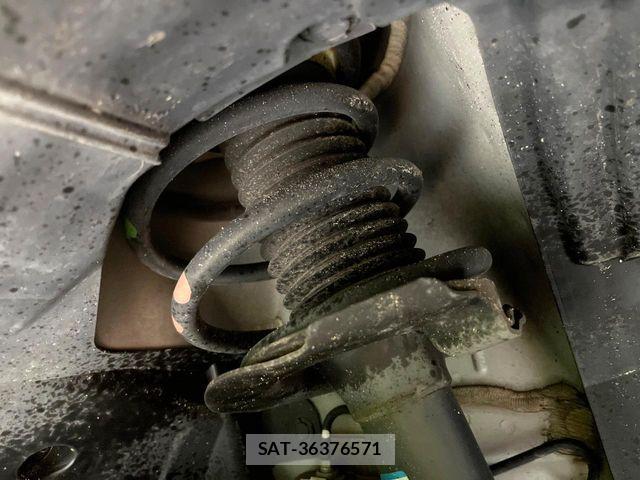 Nissan SERENA 2019-02 7502737-19
