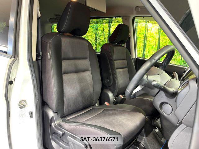 Nissan SERENA 2019-02 7502737-7