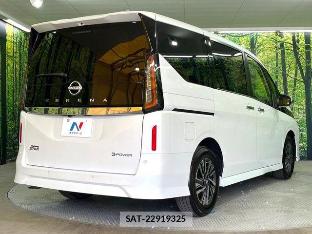 Nissan SERENA 2025-11 7502715-17