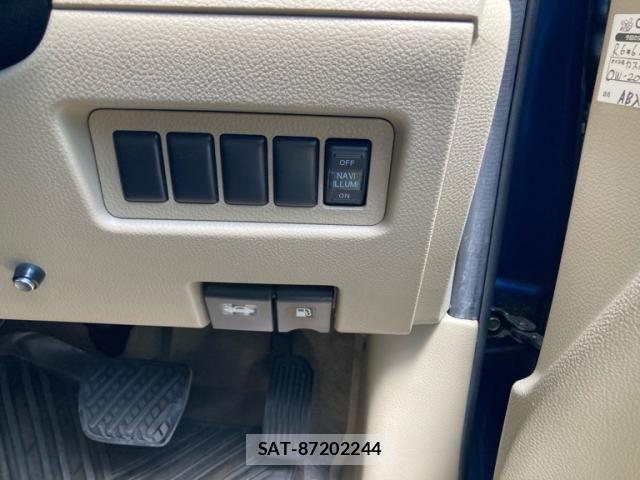 Nissan SERENA 2006-07 7509961-10