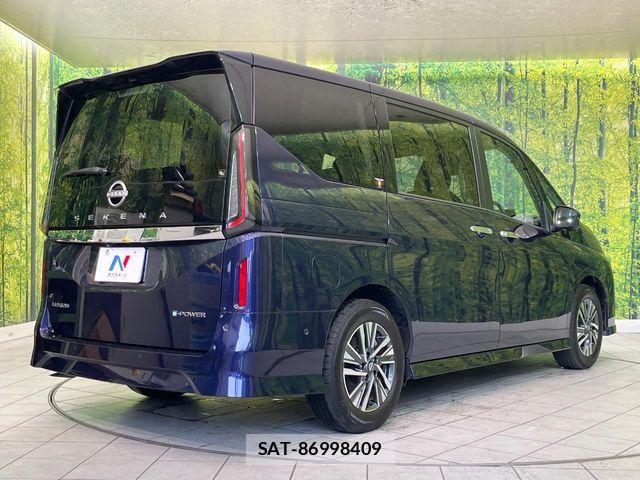 Nissan SERENA 2023-11 7502712-18