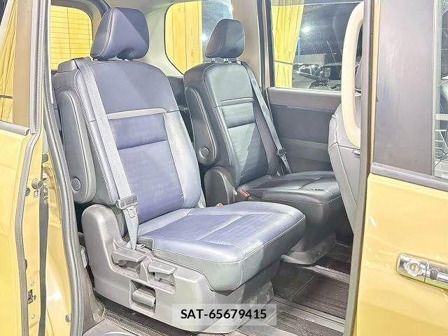 Nissan SERENA 2023-08 7502714-9