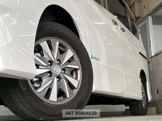 Nissan SERENA 2018-11 7502740-11