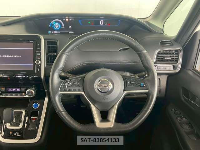 Nissan SERENA 2018-11 7502740-8