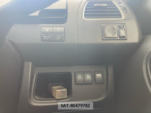 Nissan SERENA 2011-11 7509967-21