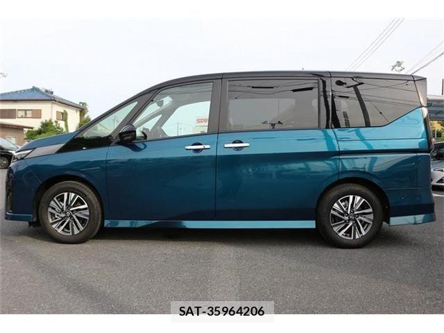 Nissan SERENA 2023-05 7502725-9