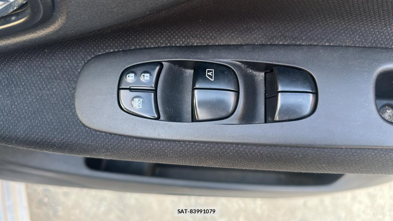Nissan SERENA 2015 6778933-20