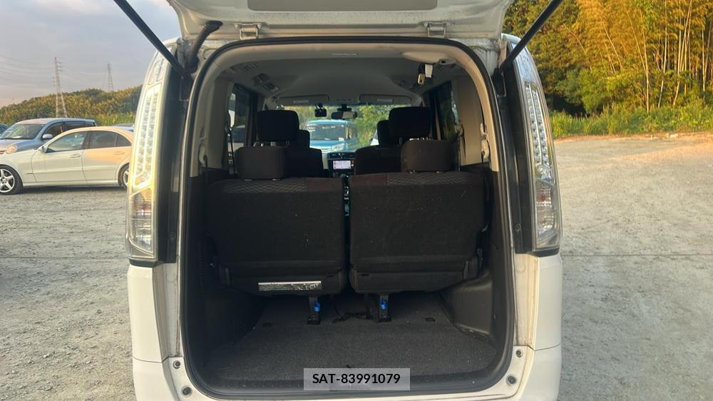 Nissan SERENA 2015 6778933-22