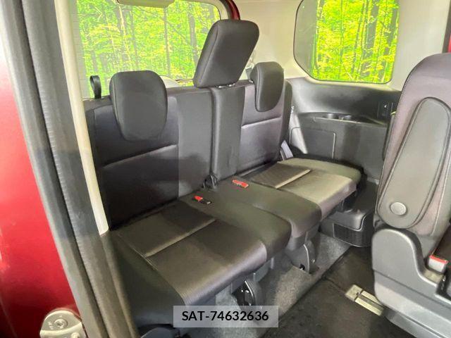 Nissan SERENA 2018-11 7562800-10