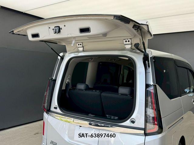 Nissan SERENA 2023-05 7562785-20
