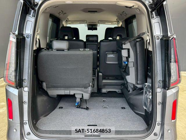 Nissan SERENA 2025-10 7562781-22