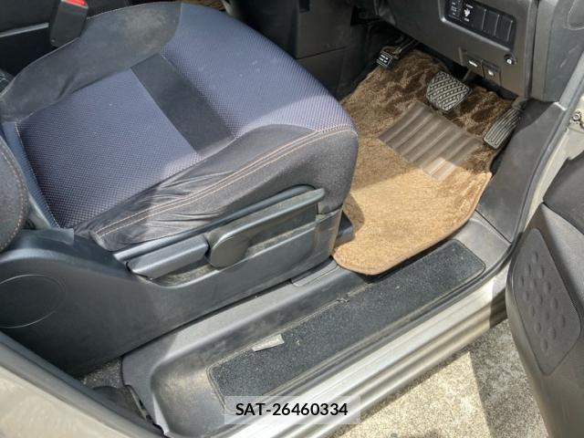Nissan SERENA 2009-09 7562802-20