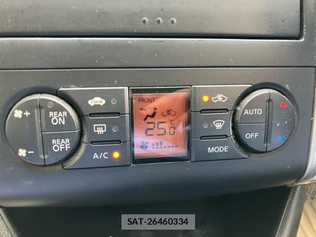 Nissan SERENA 2009-09 7562802-26