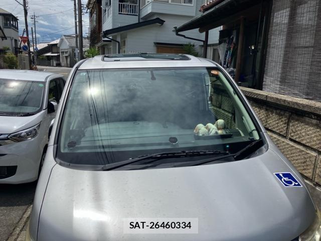 Nissan SERENA 2009-09 7562802-5