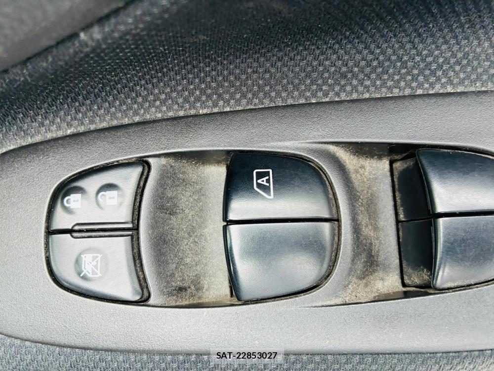 Nissan SERENA 2015-07 7507079-20
