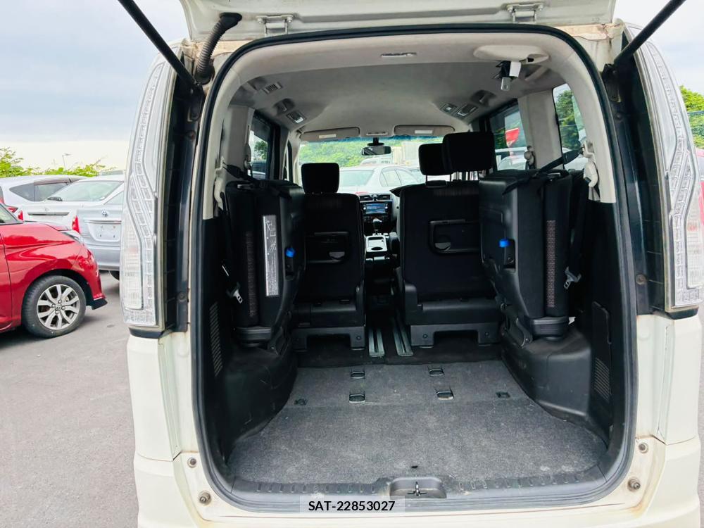 Nissan SERENA 2015-07 7507079-24