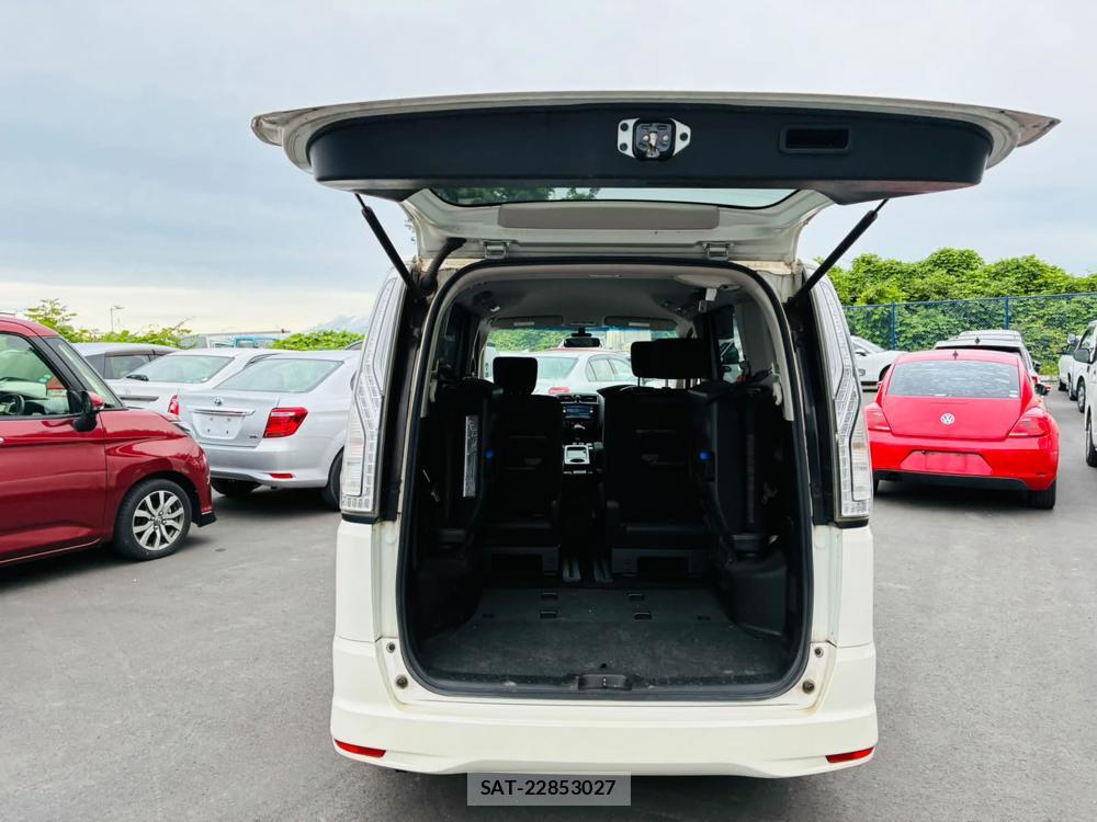 Nissan SERENA 2015-07 7507079-25