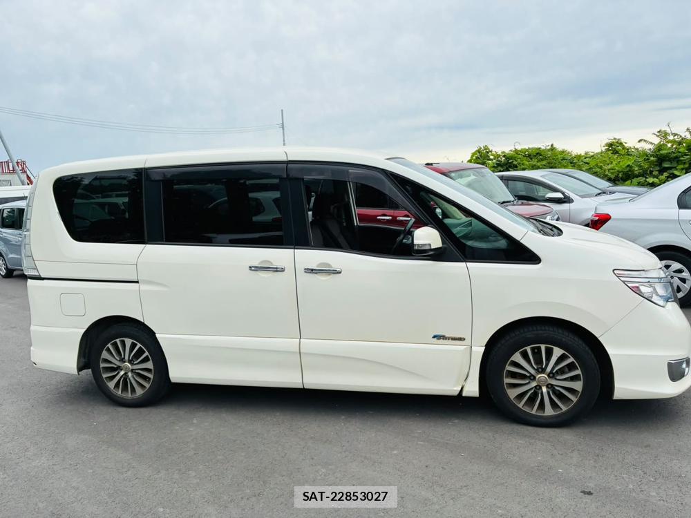 Nissan SERENA 2015-07 7507079-5