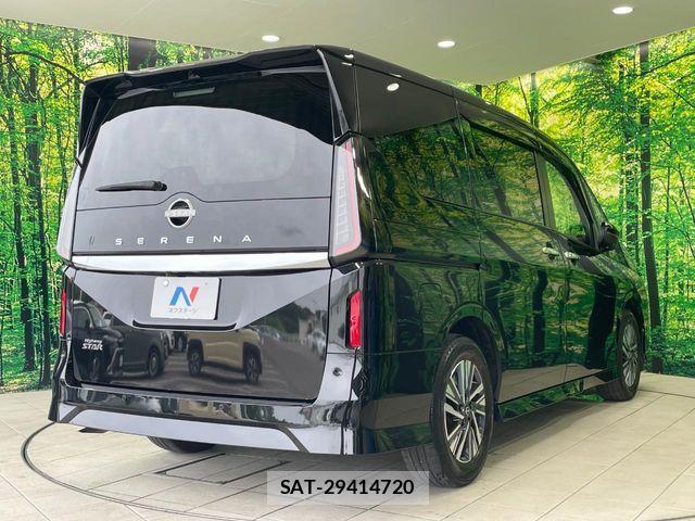 Nissan SERENA 2023-02 7619800-17