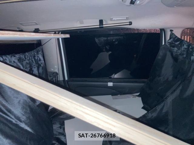 Nissan SERENA 2018-09 7619851-16