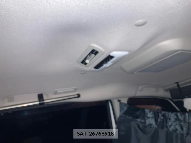 Nissan SERENA 2018-09 7619851-17