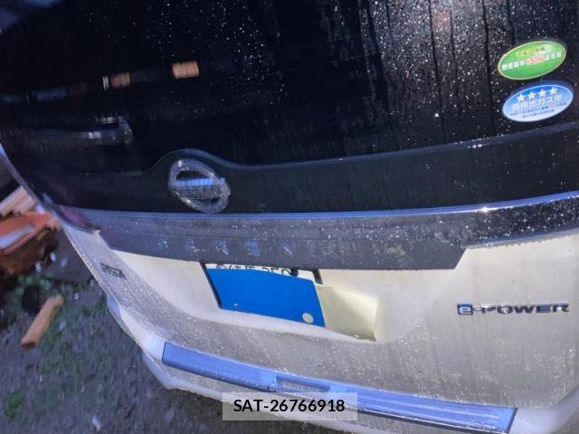 Nissan SERENA 2018-09 7619851-3