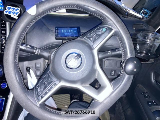 Nissan SERENA 2018-09 7619851-4
