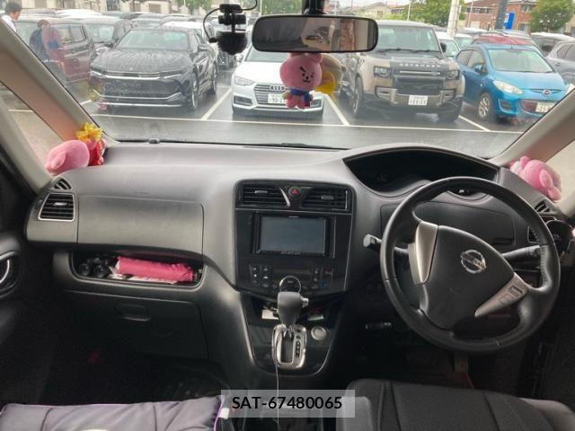 Nissan SERENA 2012-03 7619862-11