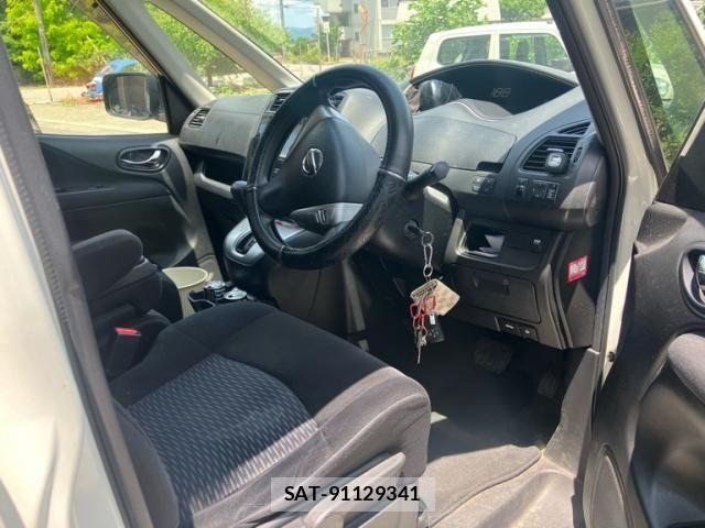 Nissan SERENA 2011-01 7619863-11