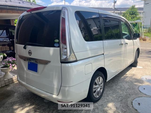 Nissan SERENA 2011-01 7619863-2