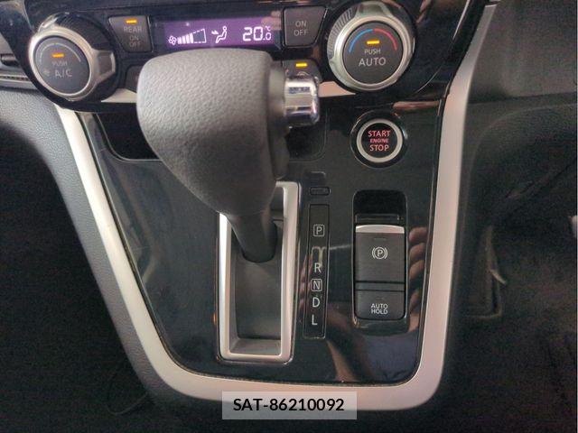 Nissan SERENA 2019-02 7619841-13