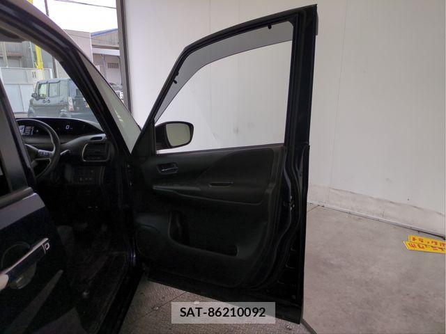Nissan SERENA 2019-02 7619841-27