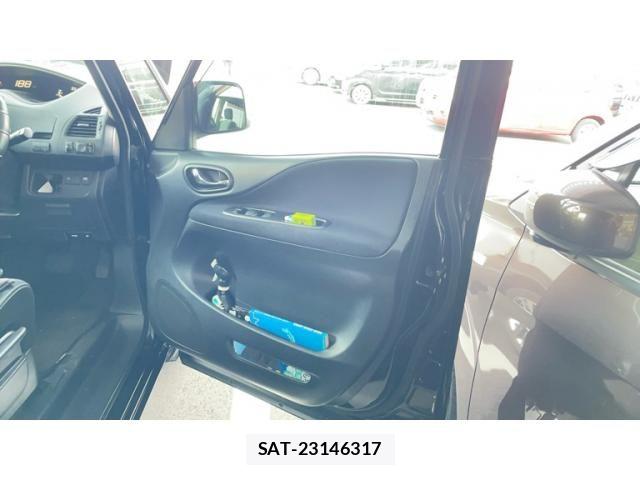 Nissan SERENA 2011-01 7619865-9