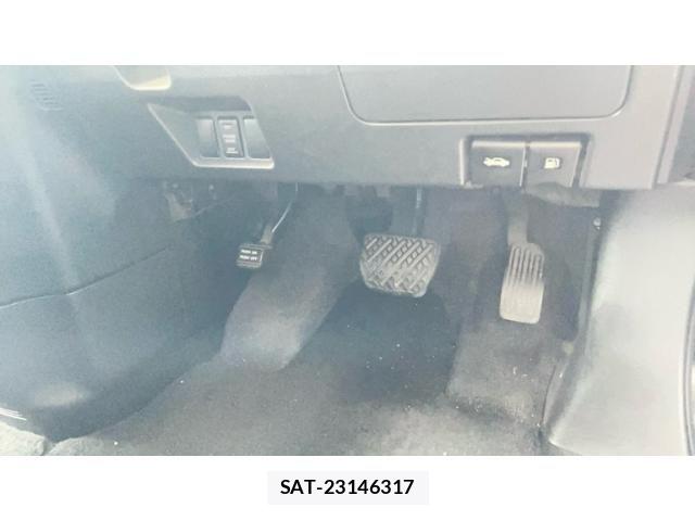 Nissan SERENA 2011-01 7619865-12