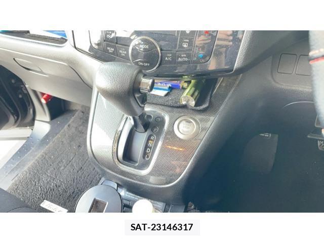 Nissan SERENA 2011-01 7619865-15