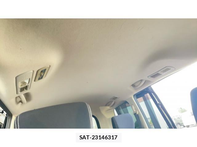 Nissan SERENA 2011-01 7619865-20