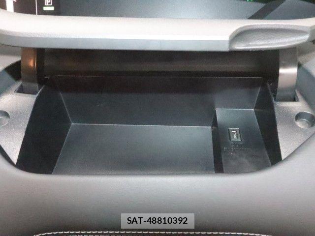 Nissan SERENA 2019-05 7619813-26