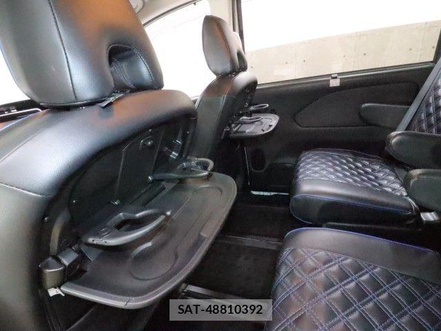 Nissan SERENA 2019-05 7619813-8