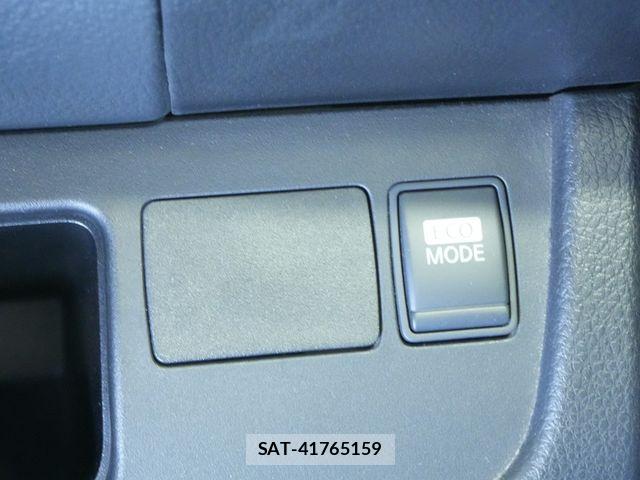 Nissan SERENA 2011-06 7619857-15