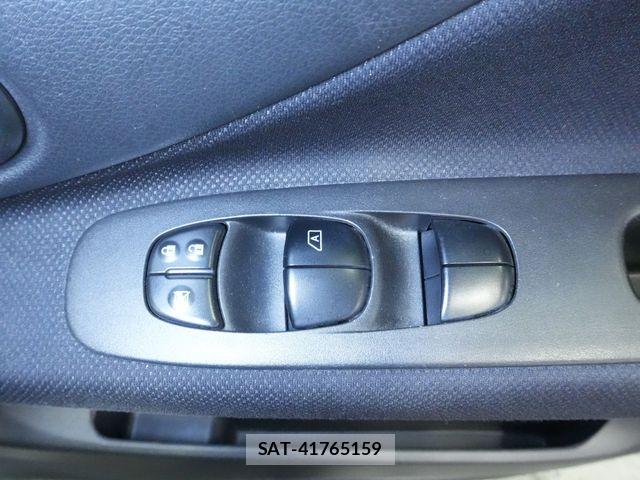 Nissan SERENA 2011-06 7619857-18